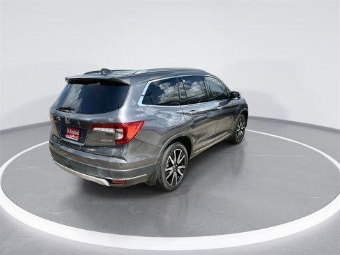 Used 2021 Honda Pilot Touring image 8