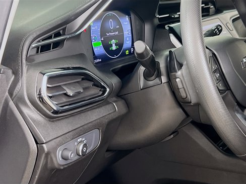 Used 2022 Chevrolet Bolt LT image 10