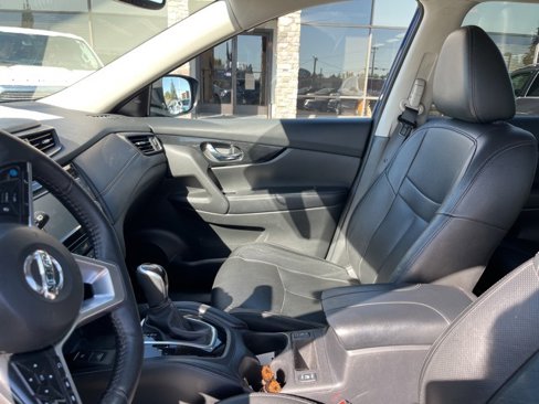 Used 2019 Nissan Rogue SL image 4