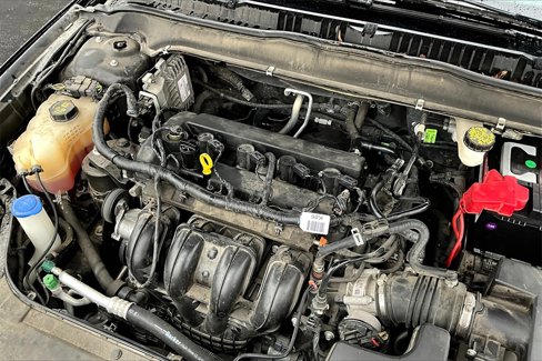 Used 2017 Ford Fusion SE w/ Fusion SE Technology Package image 32