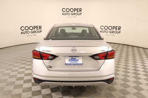 Used 2024 Nissan Altima 2.5 SV image 20