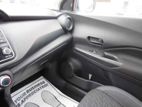 Used 2021 Nissan Kicks S image 18