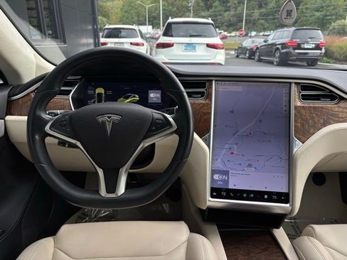 Used 2018 Tesla Model S 100D image 22