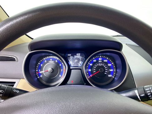 Used 2013 Hyundai Elantra GLS image 15