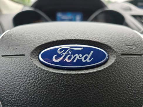 Used 2015 Ford Escape S image 25