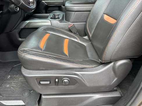 Used 2019 GMC Sierra 1500 AT4 w/ AT4 Premium Package image 16