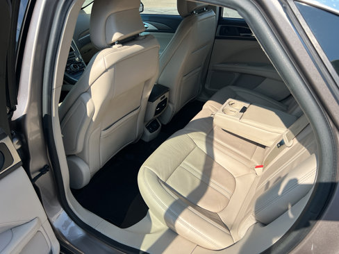 Used 2019 Lincoln MKZ Reserve w/ Reserve Plus Package image 17