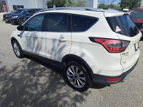 Used 2017 Ford Escape Titanium image 8