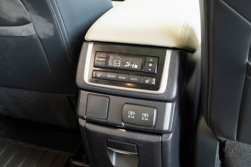 Used 2021 Subaru Ascent Limited w/ Technology Package image 37