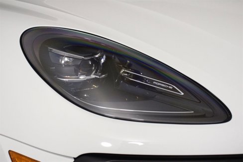 Certified 2024 Porsche Macan image 28