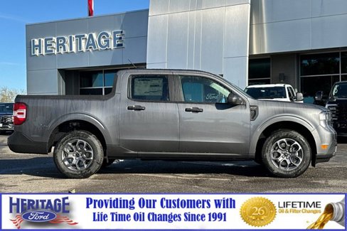 New 2025 Ford Maverick XLT image 3