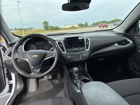 Used 2023 Chevrolet Malibu LS w/ Driver Confidence Package image 10