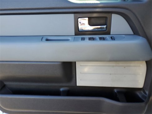 Used 2013 Ford F150 XLT w/ XTR Pkg image 17