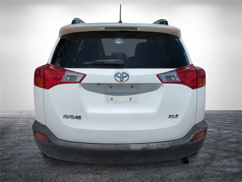 Used 2013 Toyota RAV4 XLE image 5