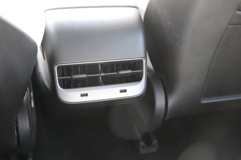 Used 2018 Tesla Model 3 Performance image 31