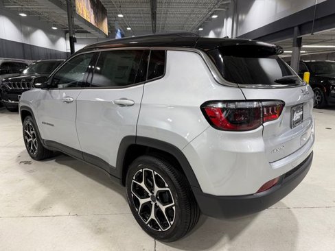 New 2025 Jeep Compass Limited w/ Sun and Sound Group image 11