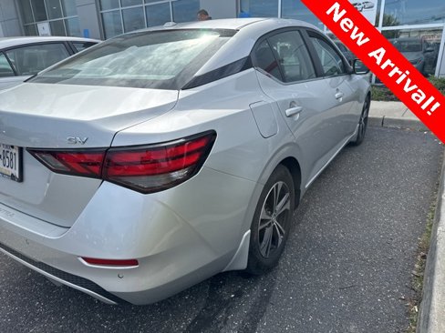 Used 2020 Nissan Sentra SV image 2