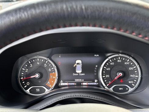 Used 2021 Jeep Renegade Trailhawk w/ Sun & Sound Group image 31