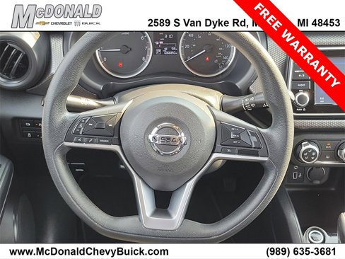 Used 2020 Nissan Kicks S image 20