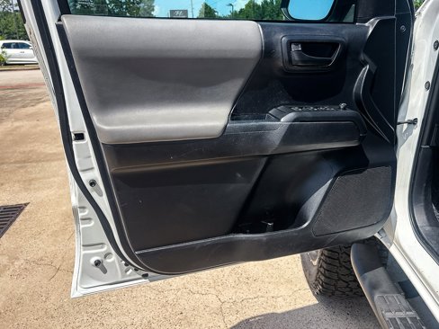 Used 2019 Toyota Tacoma SR image 26