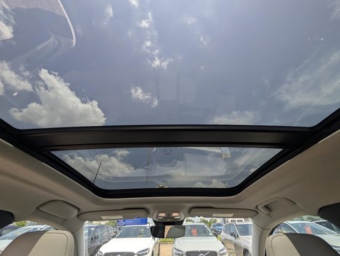 New 2026 Volvo XC40 B5 Plus w/ Protection Package Premier image 34