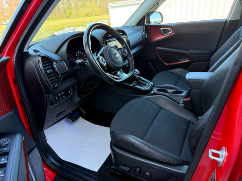 Used 2021 Kia Soul Turbo image 9