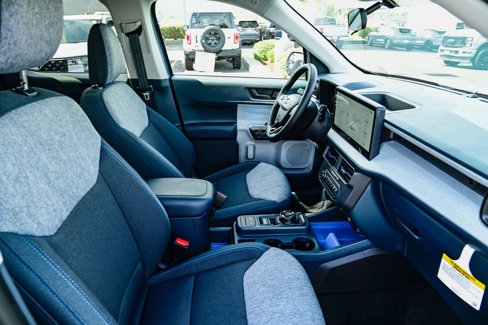 New 2025 Ford Maverick XLT image 16