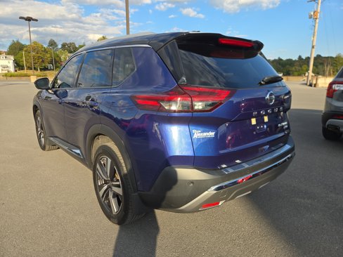 Used 2021 Nissan Rogue Platinum image 6