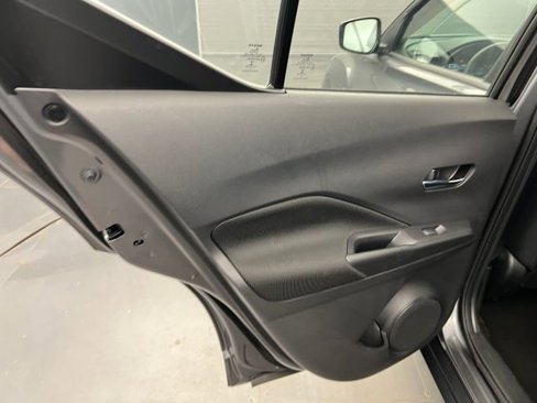 Used 2022 Nissan Kicks SV image 42