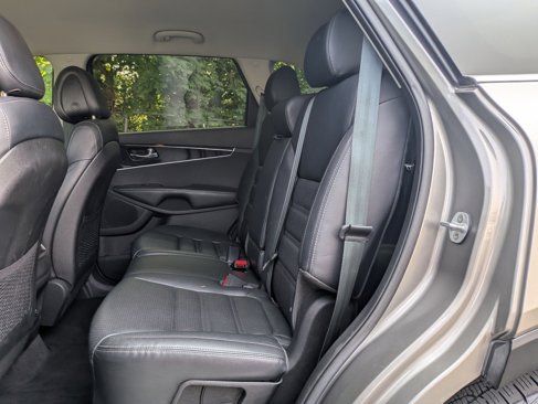 Used 2016 Kia Sorento EX image 10