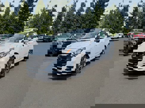 New 2025 Nissan Versa SV w/ Trunk Package image 1