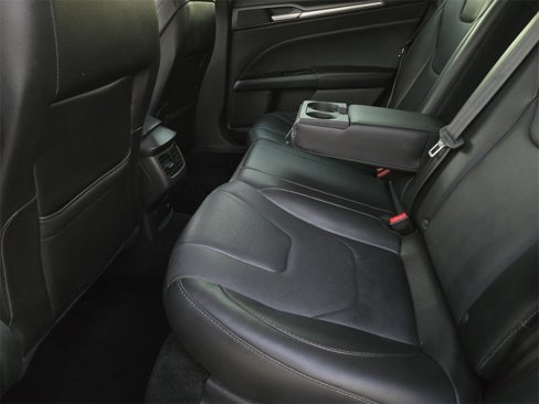 Used 2013 Ford Fusion Titanium w/ Titanium Driver Assist Pkg image 10