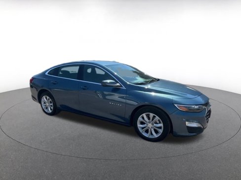 Used 2024 Chevrolet Malibu LT image 3