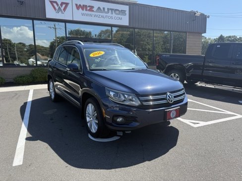 Used 2016 Volkswagen Tiguan SE image 5