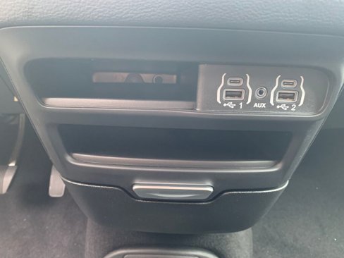 New 2025 Chrysler Pacifica Select image 22