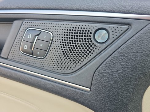 Certified 2022 Ford Edge Titanium image 25