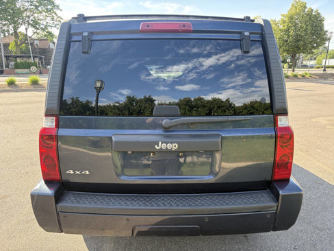 Used 2010 Jeep Commander Sport image 13
