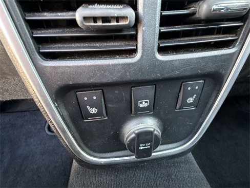 Used 2014 Chrysler 300 C image 22