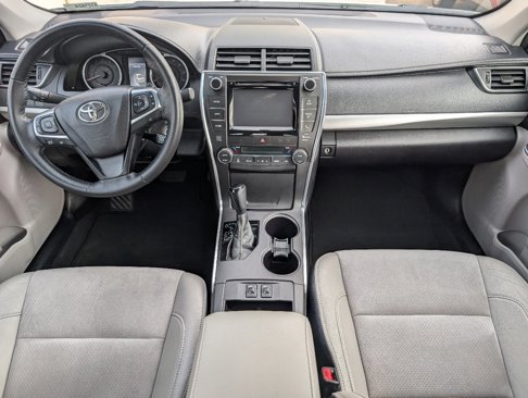 Used 2017 Toyota Camry XSE image 4