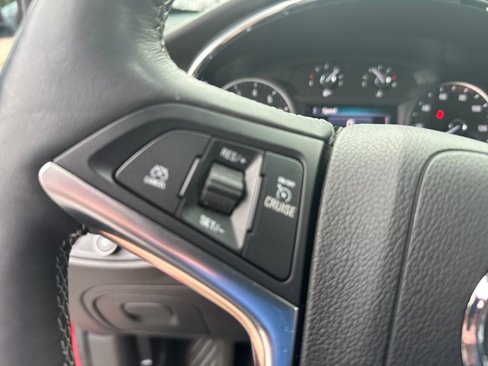 Used 2019 Buick Encore Essence image 20