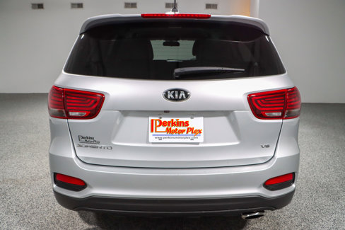 Used 2019 Kia Sorento LX image 8