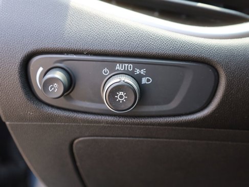 Used 2024 Chevrolet Malibu LT image 32