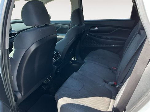 Used 2019 Hyundai Santa Fe SE image 10