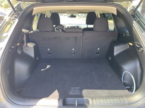 Used 2019 Jeep Cherokee Latitude w/ Popular Appearance Group image 25