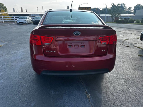Used 2011 Kia Forte EX w/ Premium Pkg image 6
