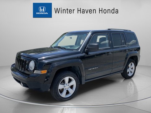 Used 2013 Jeep Patriot Latitude image 2