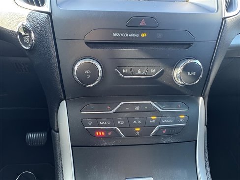 Used 2015 Ford Edge SEL w/ Equipment Group 201A image 26