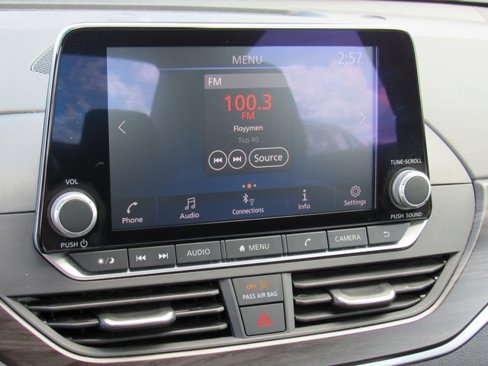 Used 2023 Nissan Altima 2.5 SV image 14
