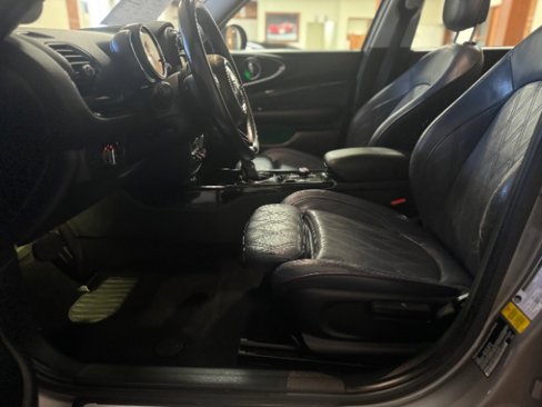 Used 2016 MINI Cooper Clubman image 14
