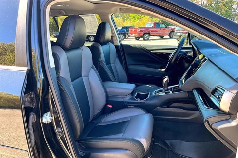 Used 2023 Subaru Outback Onyx Edition image 7